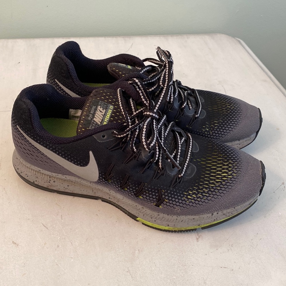 Nike Zoom Pegasus shoes